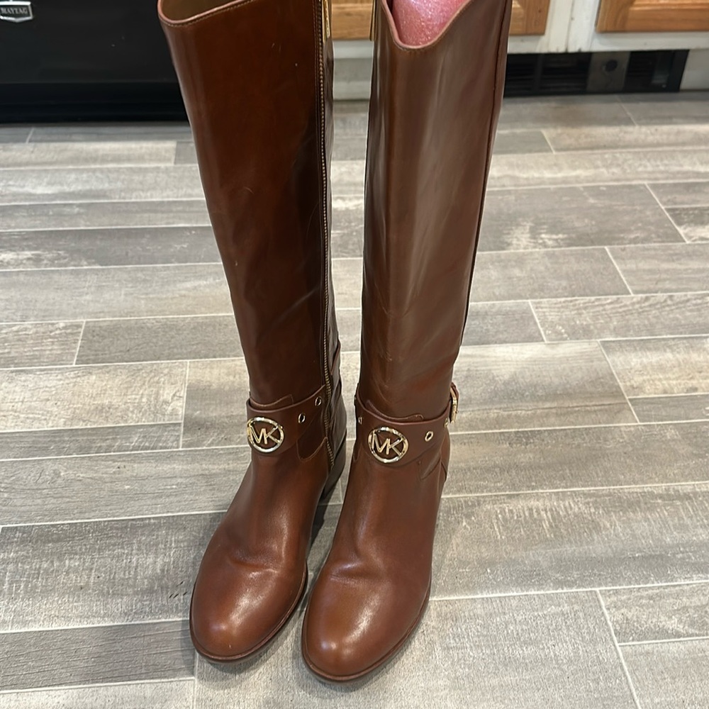 Michael kors boots